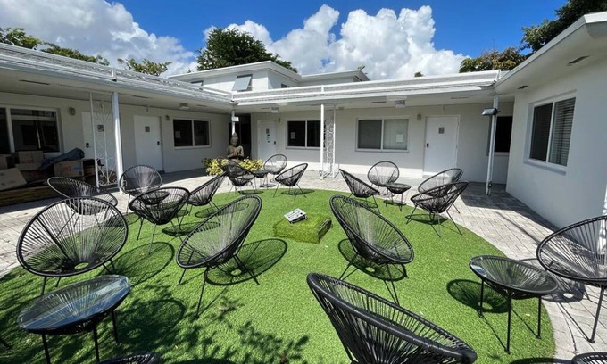 Northeast Miami Condo | Amazing Zen Studio 15 min from the beach