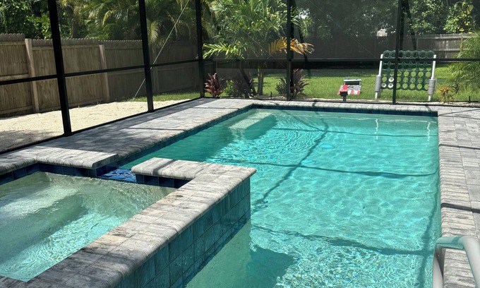 West Bradenton House | AMI Beaches + Heated Salt Pool & Jetted Spa + Game Room + Large Yard
