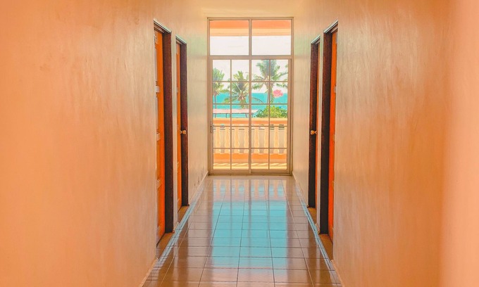 Lubok Buaya Hotel | Amzar Motel Cenang