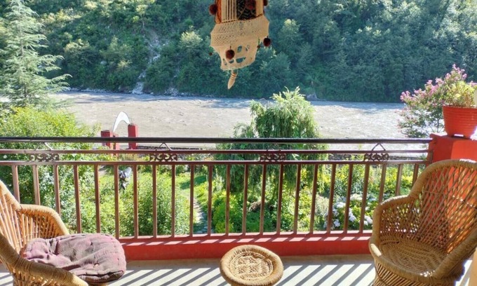 Kharsali Hotel | Anand-Ganga Yoga Guesthouse