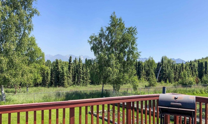 Fairview House | Anchorage Abode w/ Garden + Chugach Mtn Views
