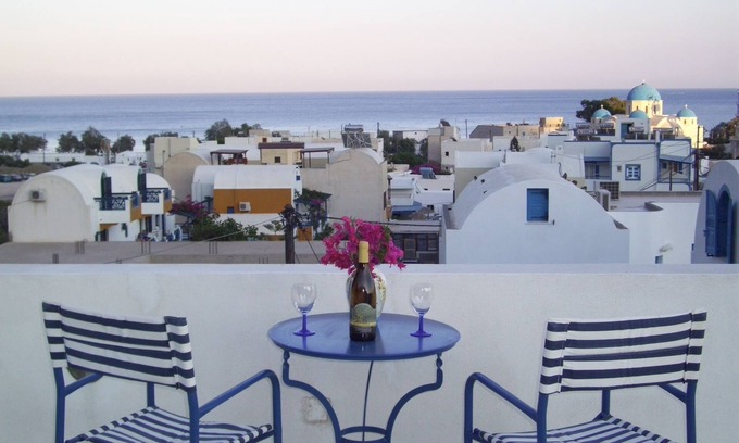 Perissa Hotel | Ancient Thera Studios