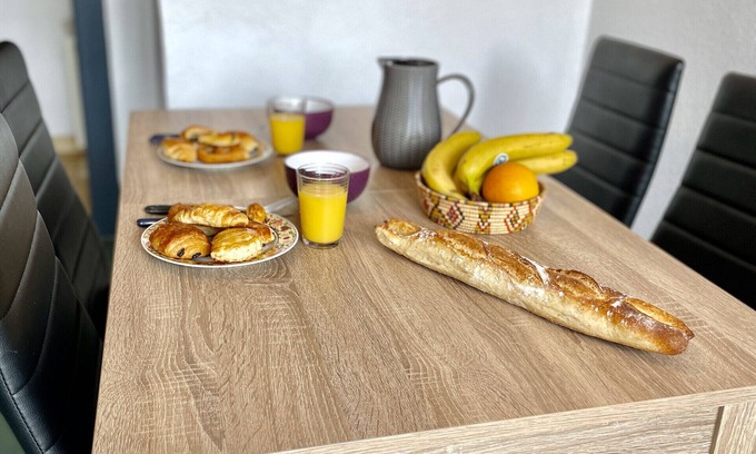 Forges-les-Bains Apartment | Angèle : Nice apartment 300 meters from the Bains les Bains thermal baths