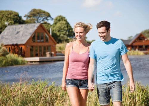 Menai Bridge Resort | Anglesey Lakeside Lodges