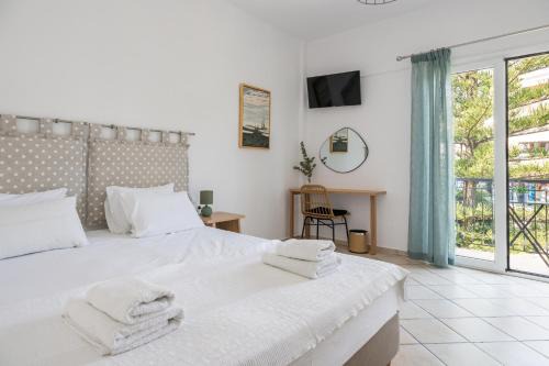 Skiathos Town House | Annis House