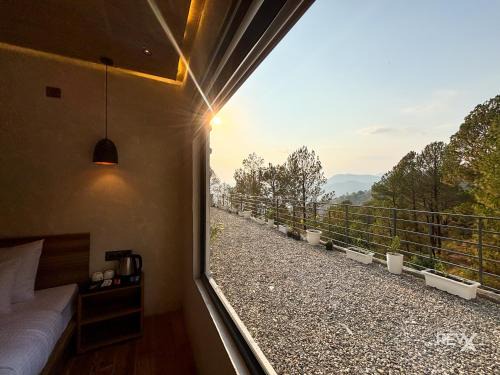 Lansdowne Hotel | Anupraas Resort
