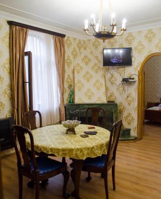 Tbilisi City Centre Apartment | Apart Hotel His Highness Prince Gruzinski