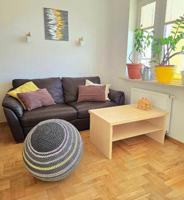 Ursynow Apartment | Apartament Przy Metrze i Przy Lesie