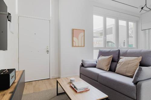 Cotos Apartment | Apartamento 4 - Moderno en Castellana - 4 Torres