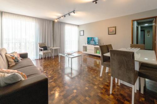 Maringa Apartment | Apartamento Central Aconchegante e Espaçoso SQ53