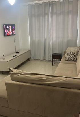 Enseada Apartment | Apartamento com Suite Praia da Enseada Dois Quartos