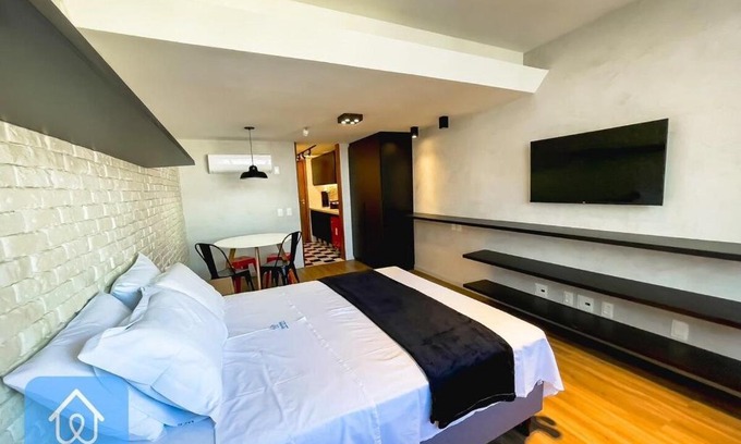 Vitoria Apartment | Apartamento completo com píer e acesso ao mar
