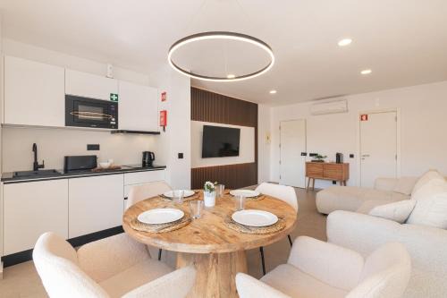 Montechoro Apartment | Apartamento em Albufeira - Condomínio com Piscina