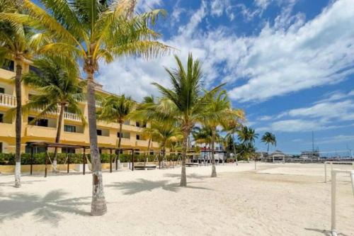 Puerto Juarez Apartment | Apartamento en complejo hotelero con playa