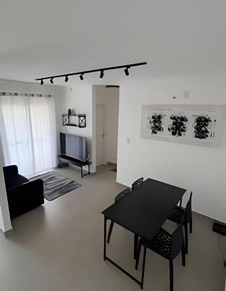 Cotia Apartment | Apartamento inteiro com vaga, varanda e piscina