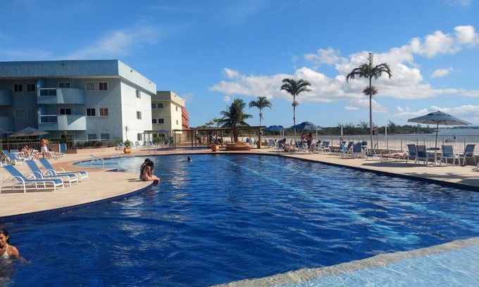 Arraial do Cabo Apartment | Apartamento no Golden Lake - pé na areia, agua de côco e cervejinha