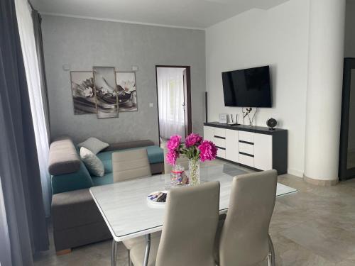 Koszalin Apartment | Apartamenty "SZKIEŁKO"