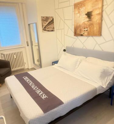 Crescenzago Apartment | ApartHotel Crescenzago House