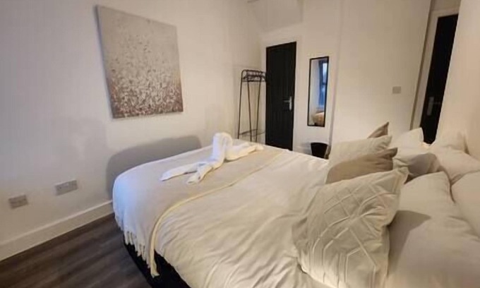 Grangetown Apartment | ApartHotel - Flat 2 (1 bed)