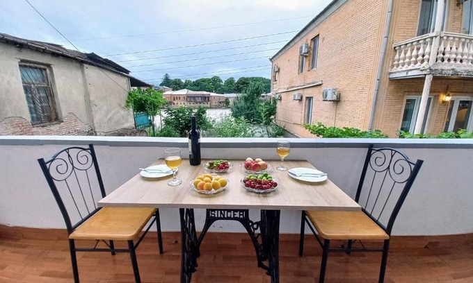 Kutaisi House | ApartHotel RioNi