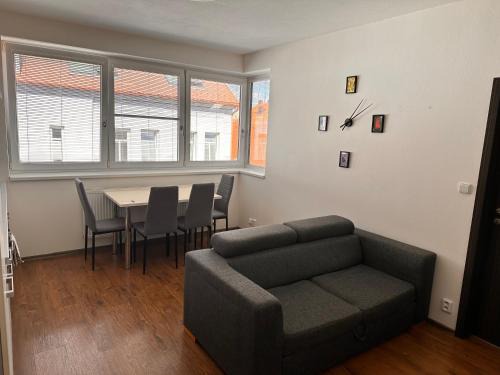 Ceske Budejovice Apartment | Apartmán AB kryté parkování zdarma