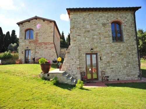 Rignano sull'Arno House | Apartment with pool, Rignano
