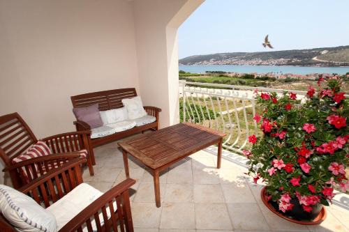 Trogir Apartment | Apartman Dinka