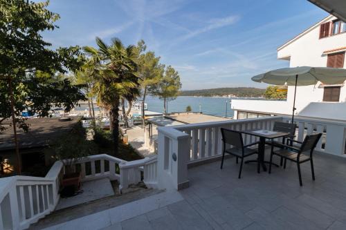 Njivice Apartment | Apartman Hrabrić 2