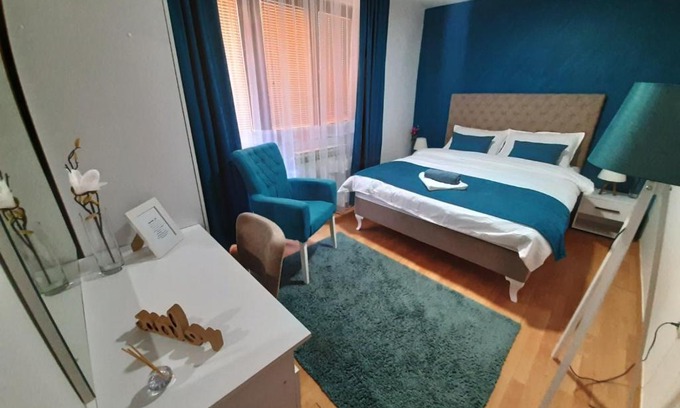 Foca Apartment | Apartman Lara