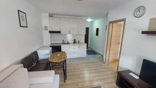 Canton 10 Apartment | Apartman Mario
