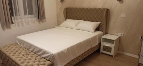 Surcin Apartment | Apartman Mihailo
