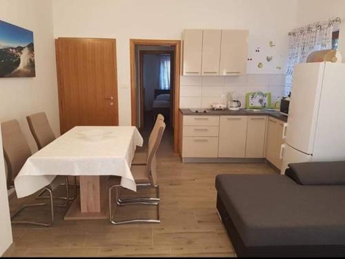 Starigrad Apartment | Apartmani Dada