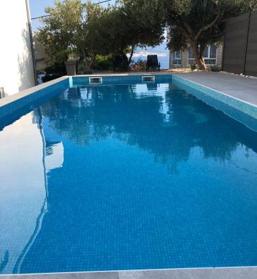 Ruskamen Apartment | Apartmani Milka i Jozo