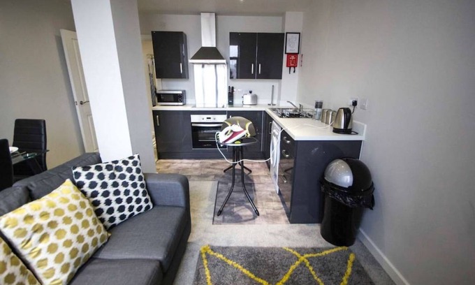Bradford Apartment | Apartment ∙ 1 bedroom ∙ 4 guests
