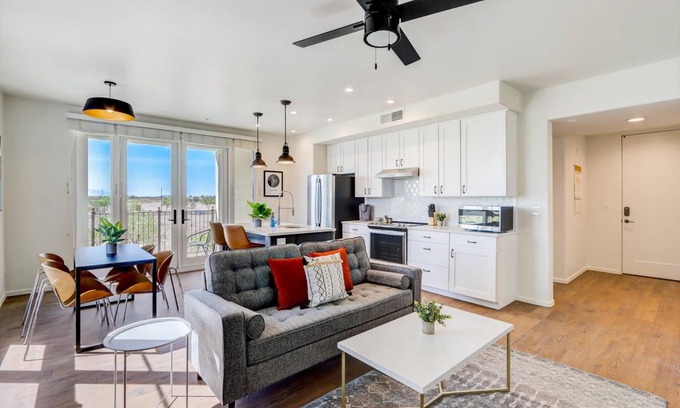 Menlo Park Apartment | Apartment ∙ 2 bedrooms ∙ 4 guests