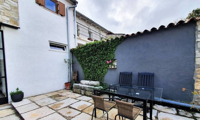 Musalez Apartment | Apartment A4 in charming Istrian stone House for max 4 Persons, country side of Poreč