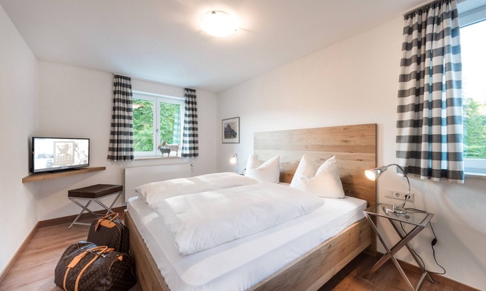 Obergrainau Apartment | Apartment 'Alpiner Lifestyle - 401' with Mountain View, Shared Pool and Wi-Fi