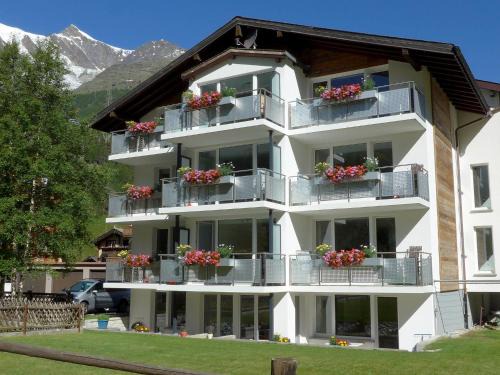 Saas Grund Apartment | Apartment Amici-1 by Interhome