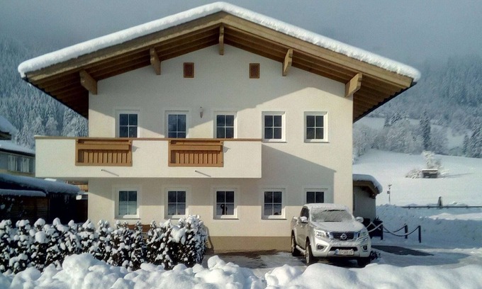 Aschau Im Zillertal Apartment | Apartment in Aschau near Hochzillertal Slopes