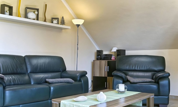 Fuhlendorf Apartment | Apartment 'Bella' with Shared Garden and Wi-Fi