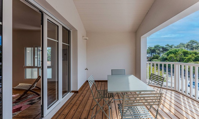 Cap-Ferret Apartment | Apartment 'Cap Ferret Centre Réf 128' with Balcony and Wi-Fi