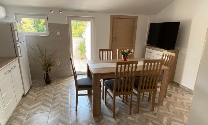 Mrcevac Apartment | Apartment Ceman