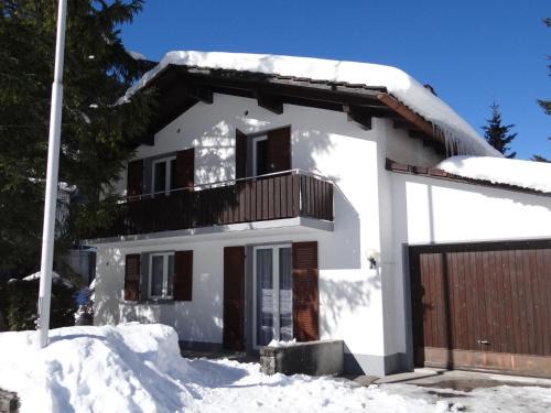 Engelberg Apartment | Apartment Chalet Eien by Interhome