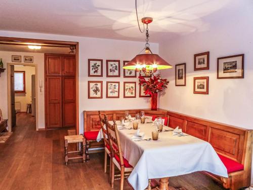 Sankt Moritz-Bad Apartment | Apartment Chesa Arlas E2 by Interhome