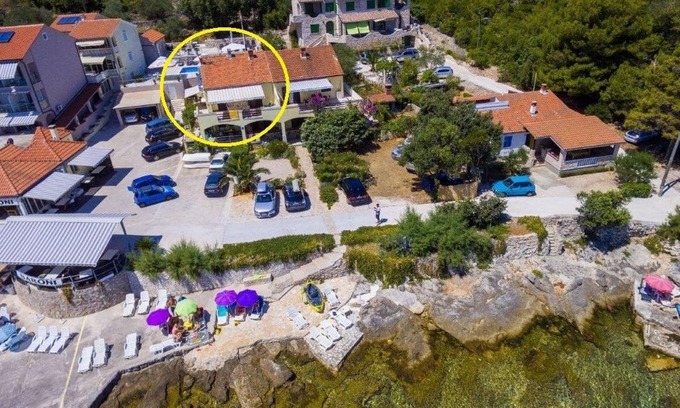 Mali Iz Apartment | Apartment Davor A1 Mali Iz (Island Iz), Zadar riviera