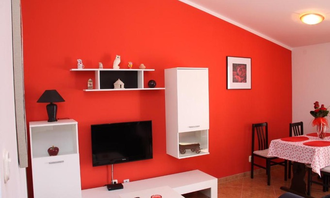 Valdebek Apartment | Apartment Drenovica