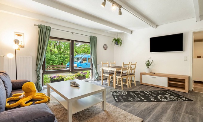 Triebischtal Apartment | Apartment 'Ferienwohnung Am Mühlbach' with Private Terrace and Wi-Fi