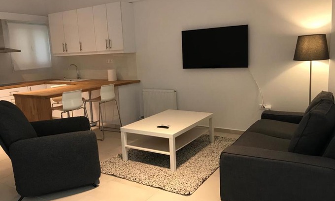 Nea Smirni Apartment | Apartment For 4 Ppl In N. Smirni