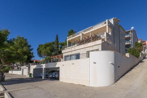 Businci Apartment | Apartment Helli