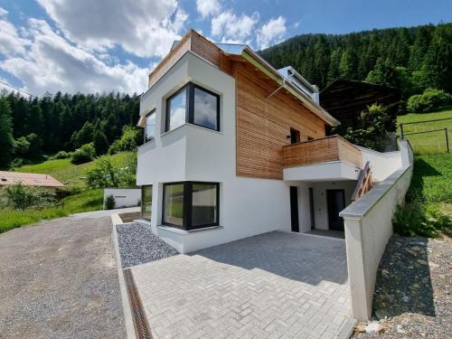 Landeck Apartment | Apartment Home Holzwurm by Interhome